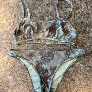 Aerie Black and Green Leaf Print Bikini Size Small